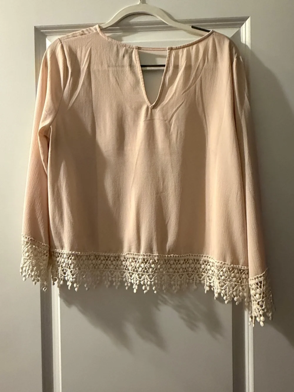 ASTR Peach Crochet-Hem V-Neck Blouse